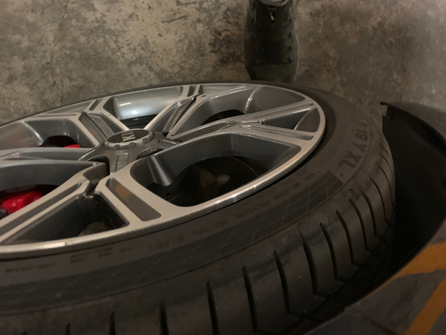 Image purely educational, obviously this isn’t the owner’s Kia because he doesn’t have a single scratch on his rims.